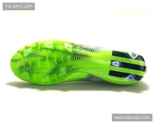 足球明星个人拍照姿势解析与技巧分享助你成为镜头前的焦点 足球明星个人拍照姿势解析与技巧分享助你成为镜头前的焦点