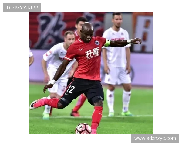 足球明星的奢华生活与节俭理财之间的真实对比探讨