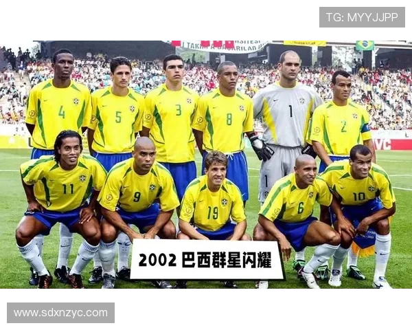 足球巨星归来故乡重温昔日荣耀再续传奇篇章 足球巨星归来故乡重温昔日荣耀再续传奇篇章