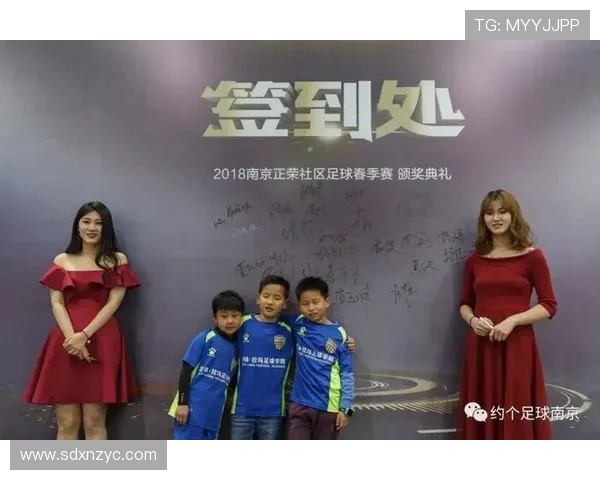 吴彦祖与足球明星的关系揭秘以及他们的友谊故事 吴彦祖与足球明星的关系揭秘以及他们的友谊故事